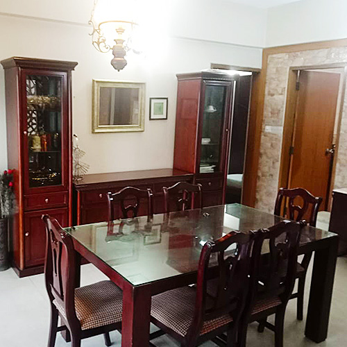 Dining1